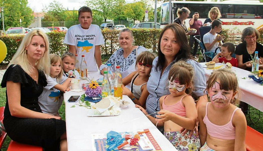 Die vier befreundeten Familien Vitt, Polischuk, Suhoport und Diatel leben seit März in Ruhstorf. (Alexander Praxl)