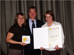 Übergabe des Zertifikats "Familienzentrum NRW" im Juni 2007