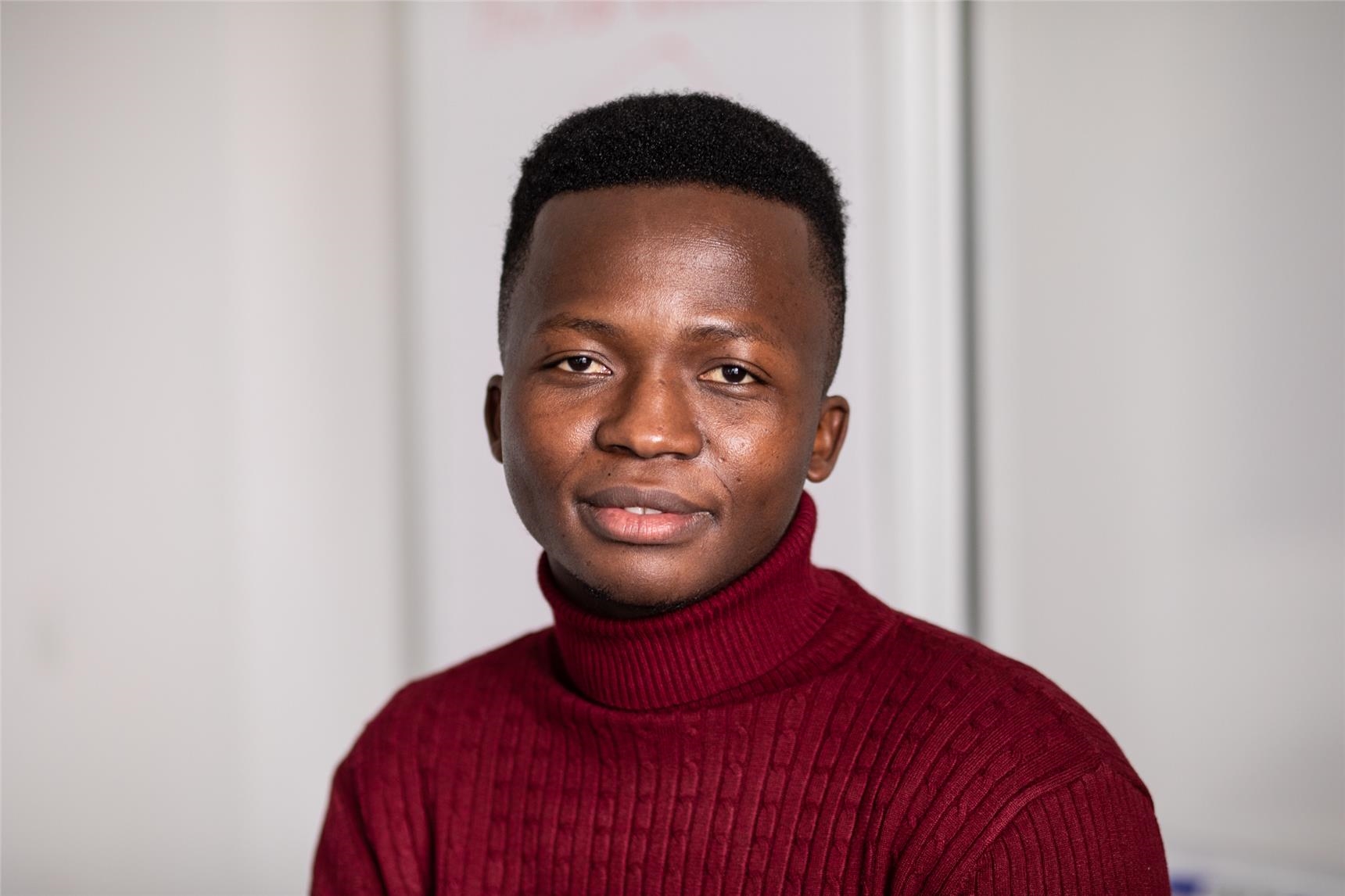 Yacouba Coulibaly dualer Student Flüchtlingshilfe