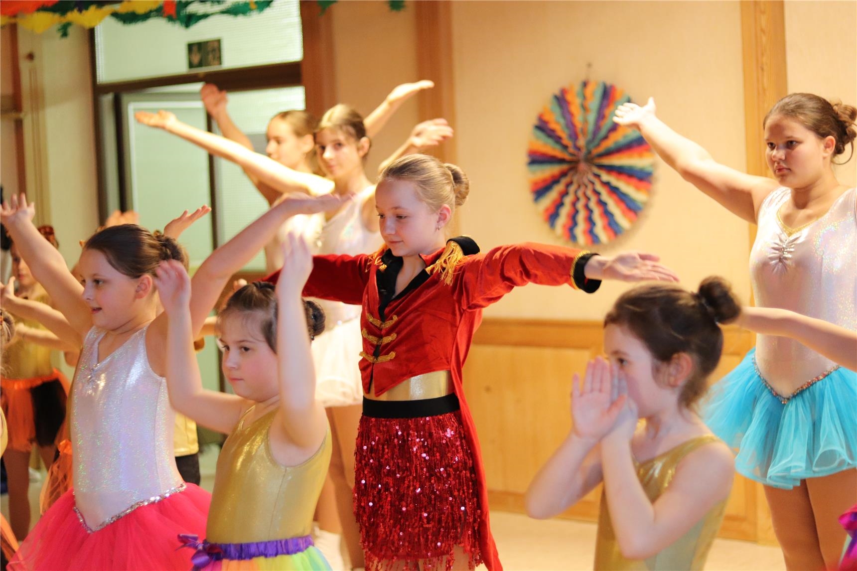 Die Dance Explosion Kids erfreuten die Bewohner von St. Konrad mit ihren herrlichen Darbietungen 