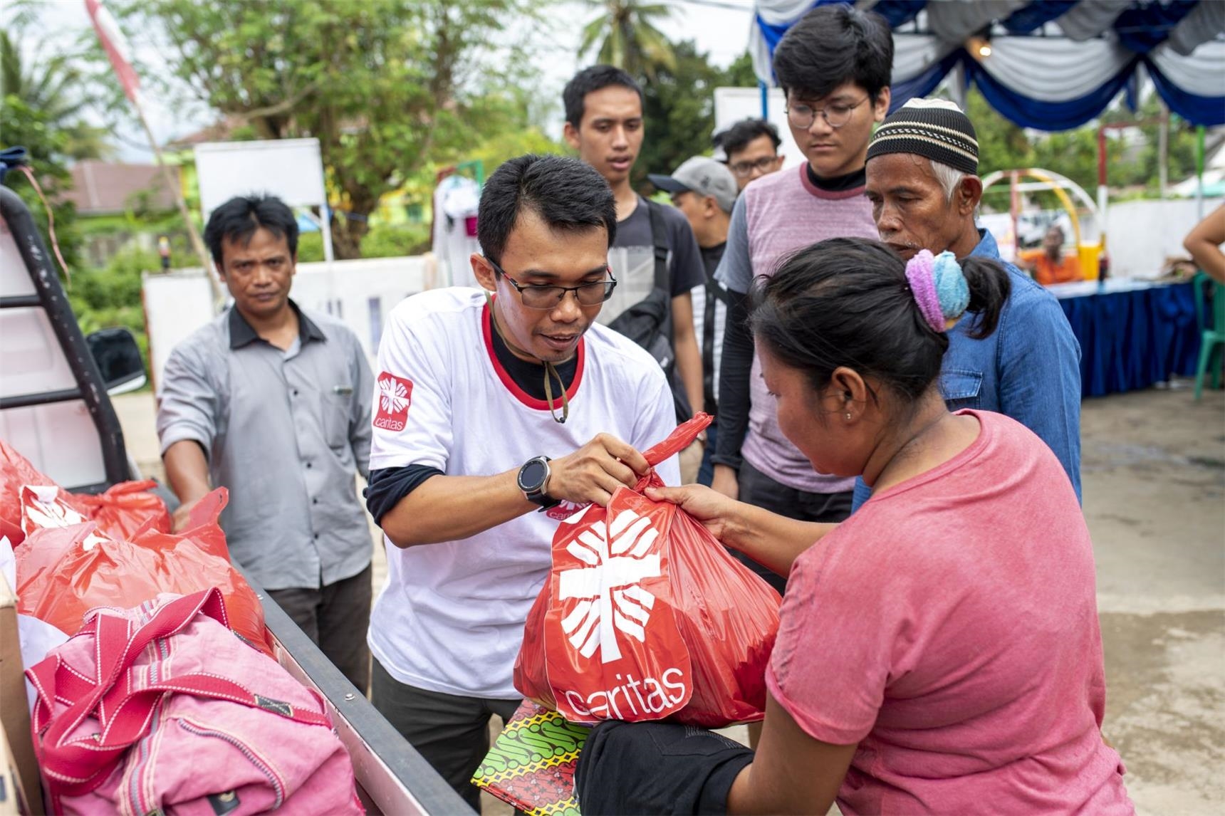 Indonesien: Nothilfe und Wiederaufbau nach Tsunami (Foto: Bente Stachowske / Caritas international)
