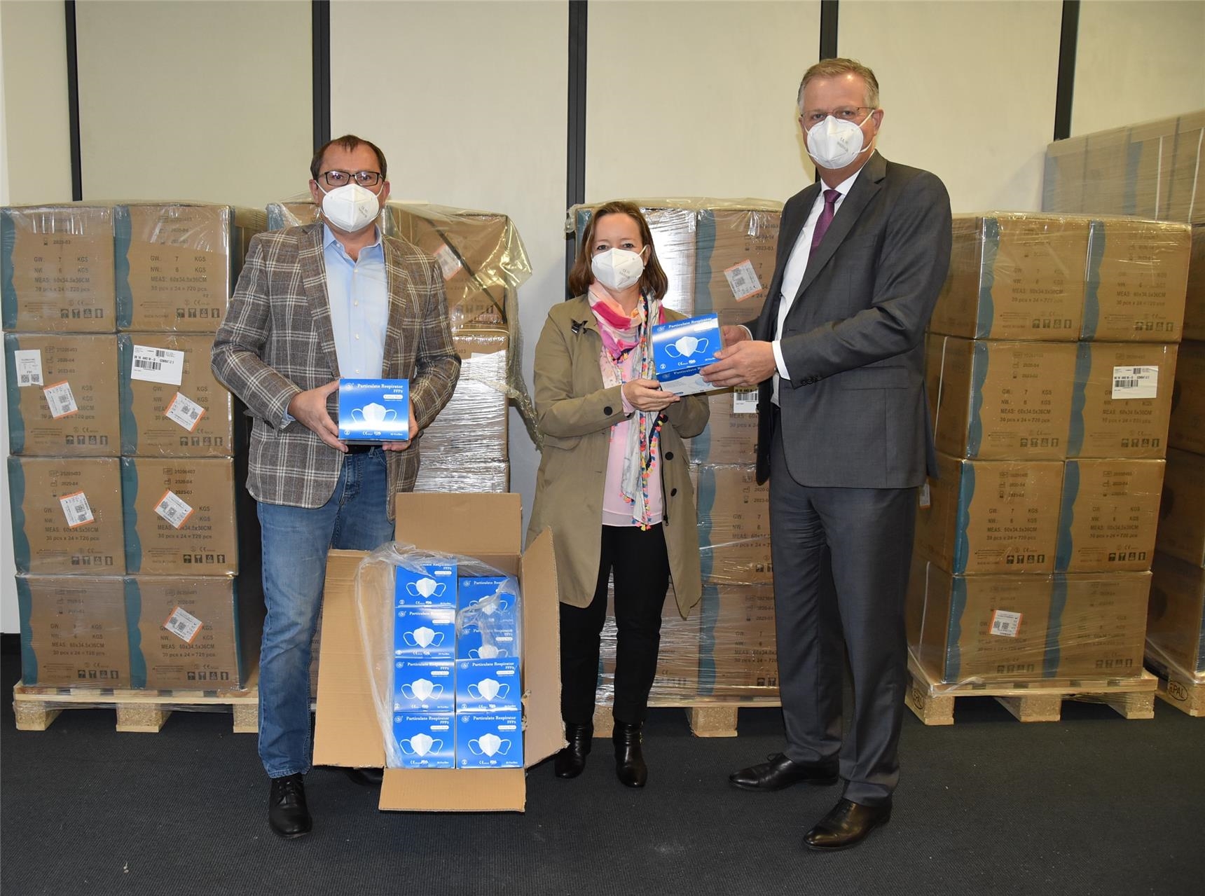 Merck spendet der Hessen-Caritas 60.000 FFP-2 Schutzmasken (Julia Kleine DiCV Limburg - )