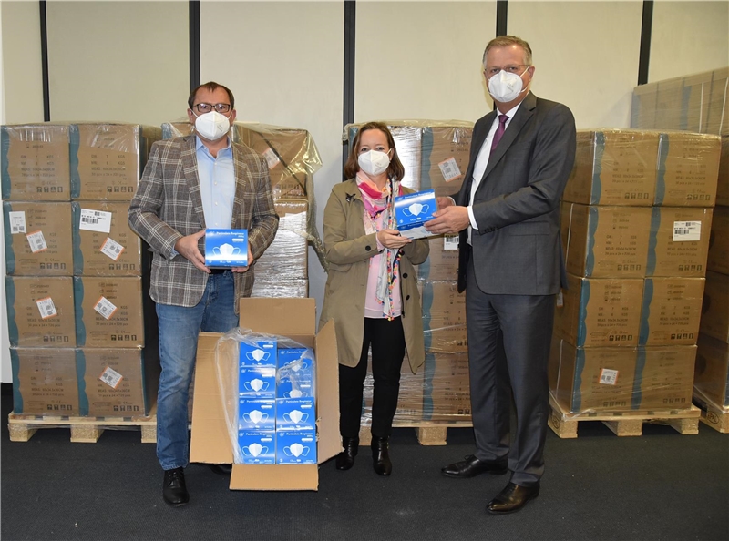 Merck spendet der Hessen-Caritas 60.000 FFP-2 Schutzmasken