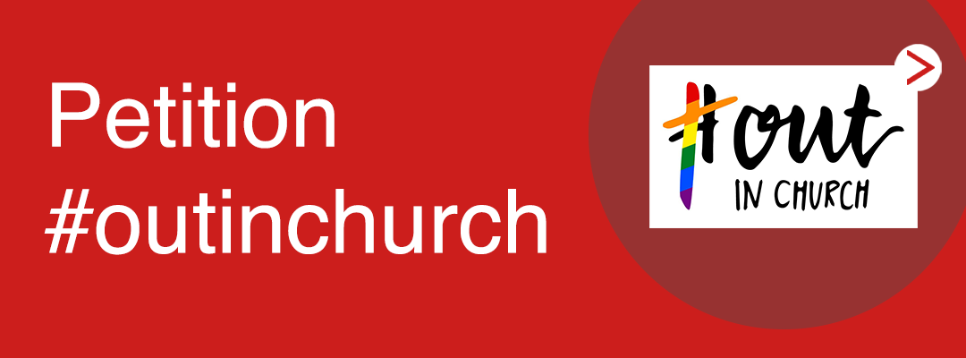 Text "Petition #outinchurch" als Logo der Initiative inklusive einer Regenbogenfahne