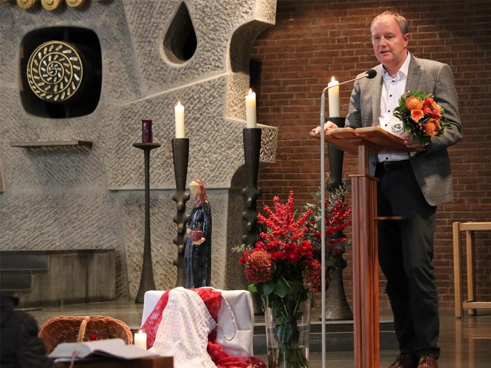 Einweihung Erweiterungsbau Haus St. Elisabeth - Begrüßung durch Caritasdirektor Martin Böckmann 