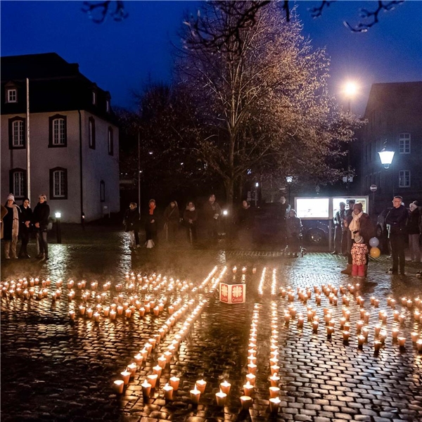 Viele Lichter leuchten für die Solidaritätsaktion 1 Million Sterne  des Caritasverbandes Saar-Hochwald