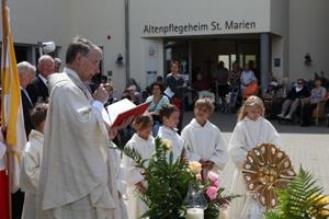 Ansprache des Priesters zum Fest. (Deutscher Caritasverband e.V.)