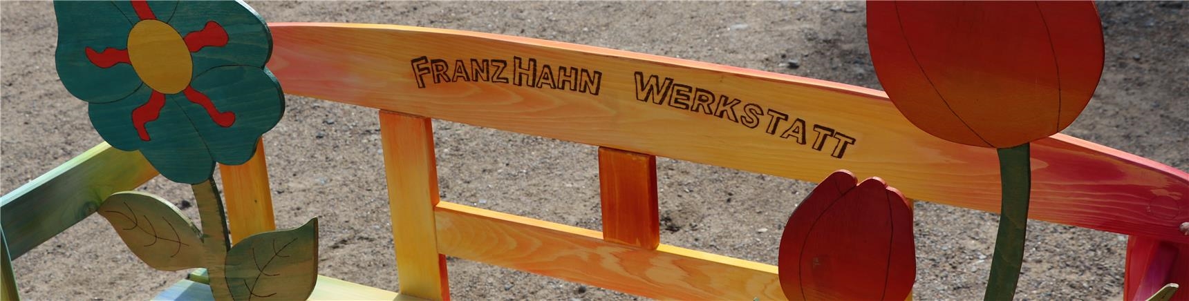 Holzbank der Franz Hahn Werkstatt
