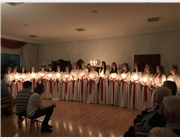 Traditionell, nach dem ersten Advent besuchten uns die Lucia Sängerinnen der Ejderskolen Rendsburg.