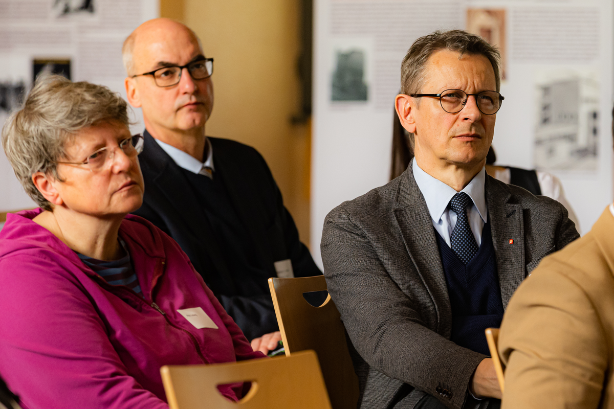 Publikum der CiNW-Fachtagung 'Miteinander Gegeneinander?' in der Alten Synagoge in Essen (Foto: © Angelika Kamlage | Caritas in NRW)
