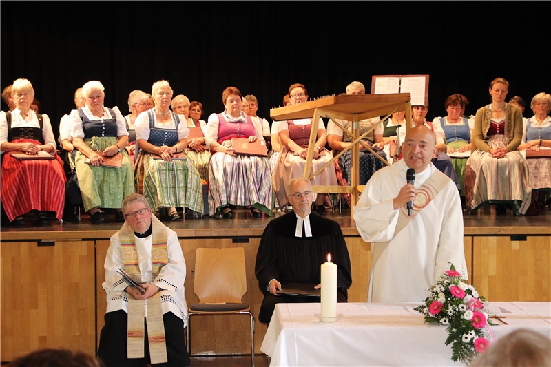 50 Jahre Ökumenische Sozialstation Oberland Festgottesdienst mit Diözesan-Caritasdirektor Markus Müller