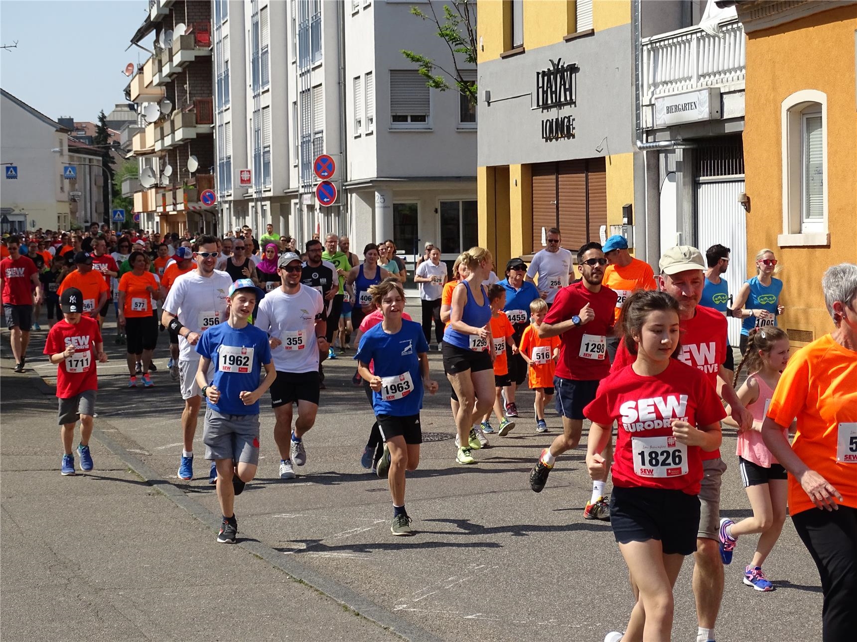 HL2018_00_Presse - 002 - HL2018 Pulk in Stadtgrabenstraße_Tonhäuser 