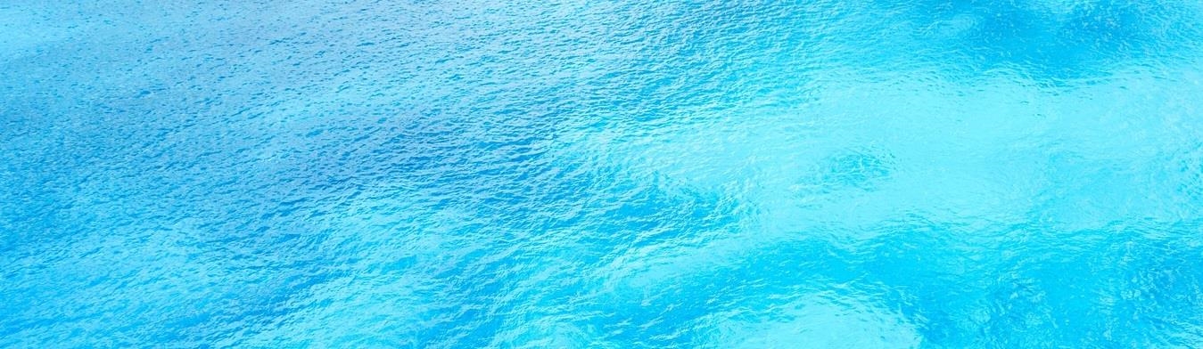 Nahaufnahme von türkisfarbenem Meerwasser