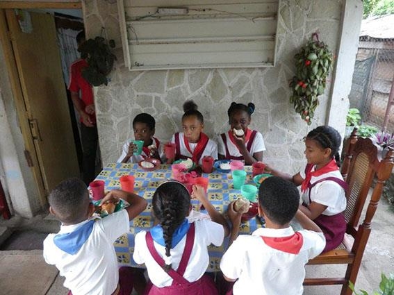 Kinderprojekt Kuba - tägliches Frühstück 