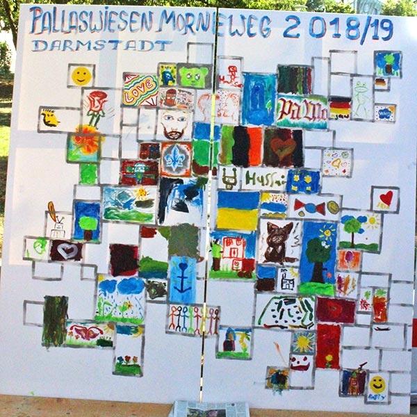 Von Kindern gemeinsam gestaltetes Bild (Caritasverband Darmstadt e. V.)