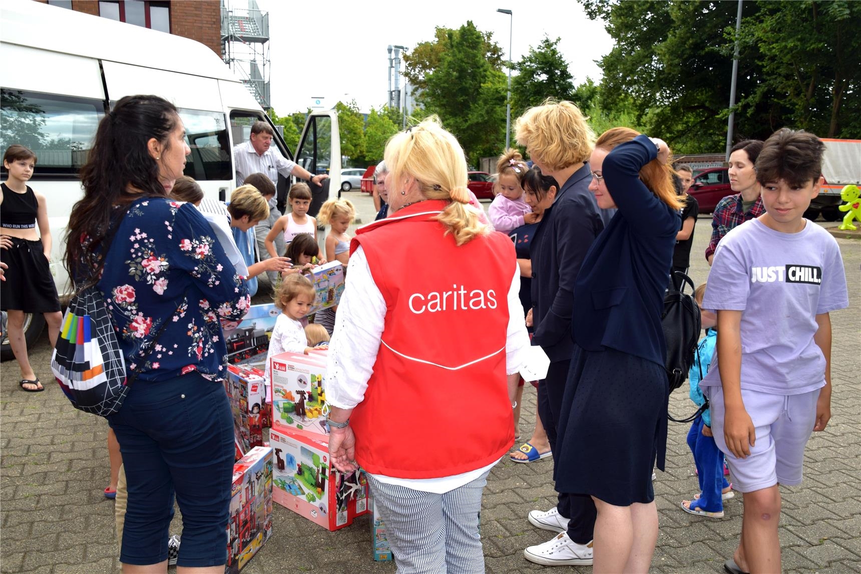 caritas verteilt Spielzeug an ukrainische Kinder in Düren (Erik Lehwald / Caritasverband)
