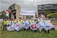 Mahnwache vor dem NRW-Landtag