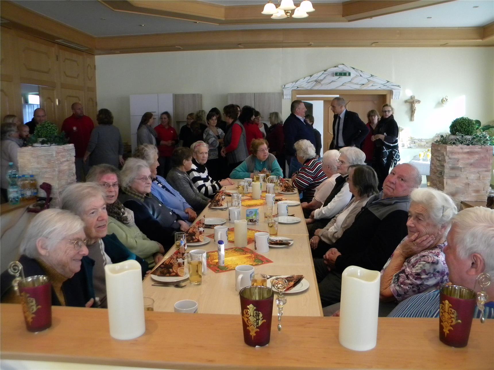 Die Senioren freuen über ihre neuen Räume in Münchsdorf 