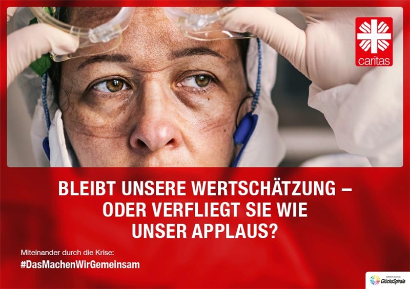 Das Plakat zeigt in Nahaufnahme einen Arzt mit Mundschutz.