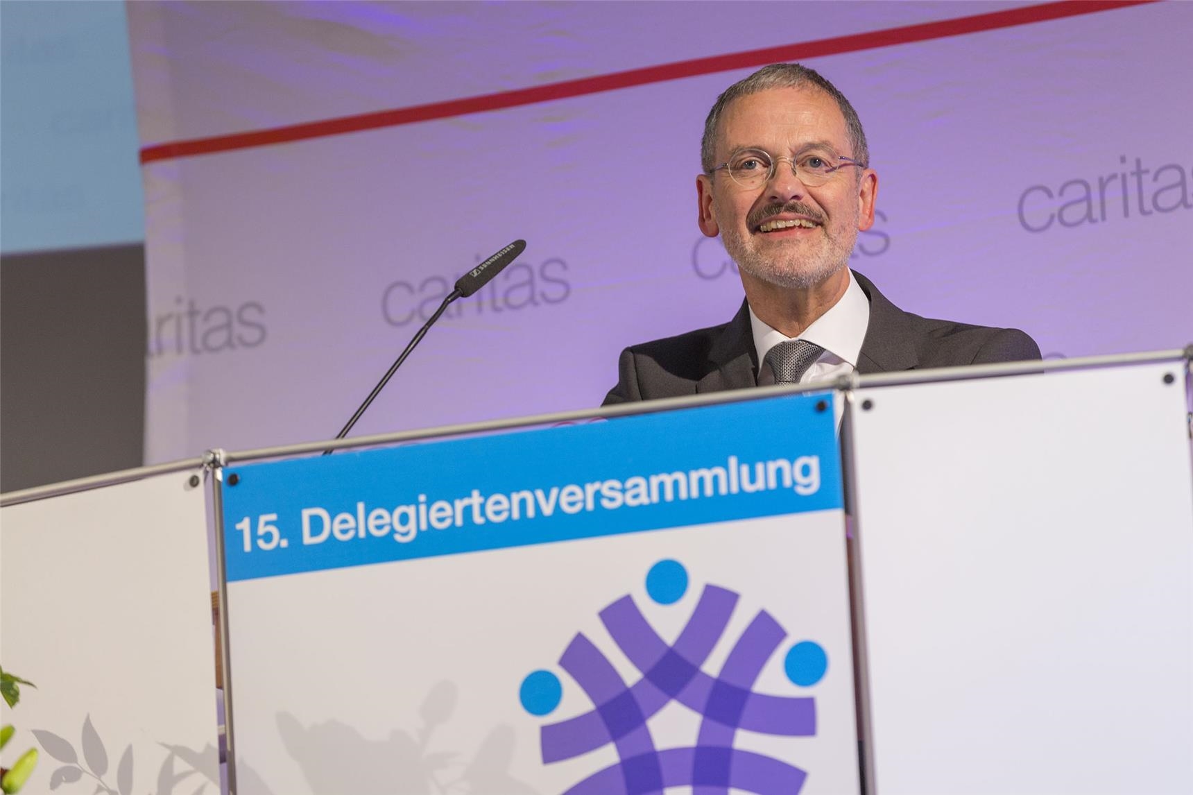 Präsident Neher bei der Delegiertenversammlung 2015 (Moosburger/DCV)