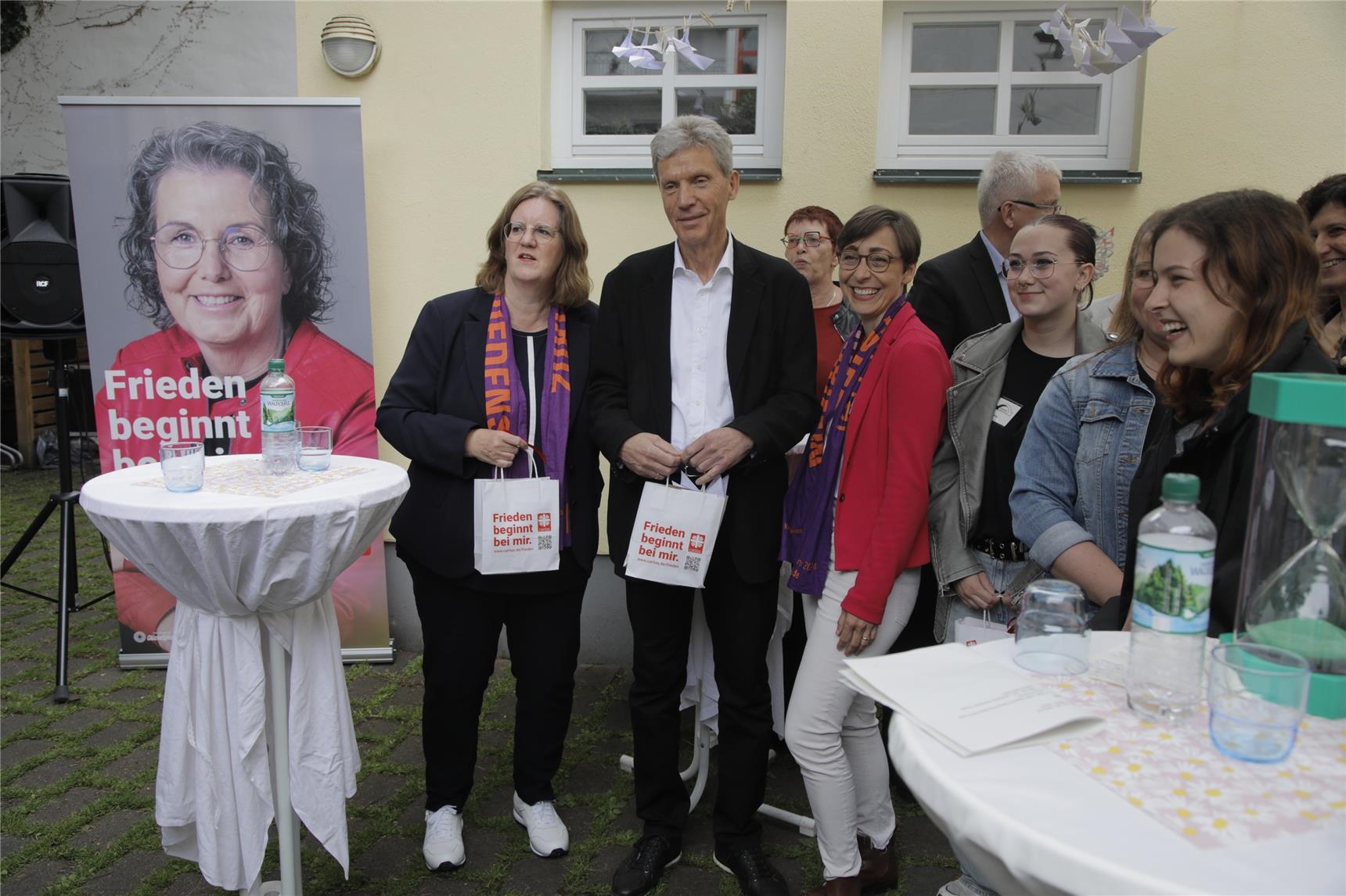 Gesprächsrunde Friedensort Jugendhaus Erfurter Brücke (Ralf Gerard)