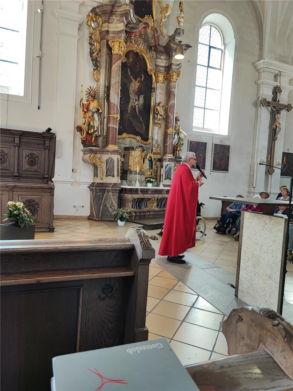 Gottesdienst mit Dekan Plank im der Kirche Mariä Himmelfahrt  