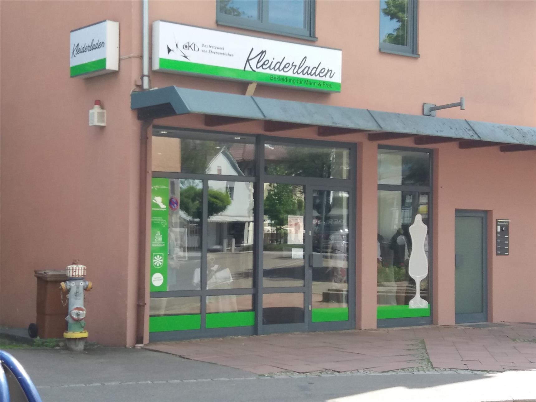 Kleiderladen - aussen
