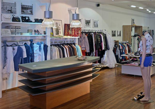 Kleiderladen - innen